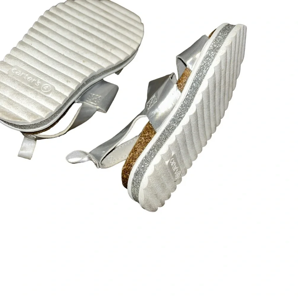 Carter’s  Carlyle toddler girls silver platform sandals child kid size 4 glitter